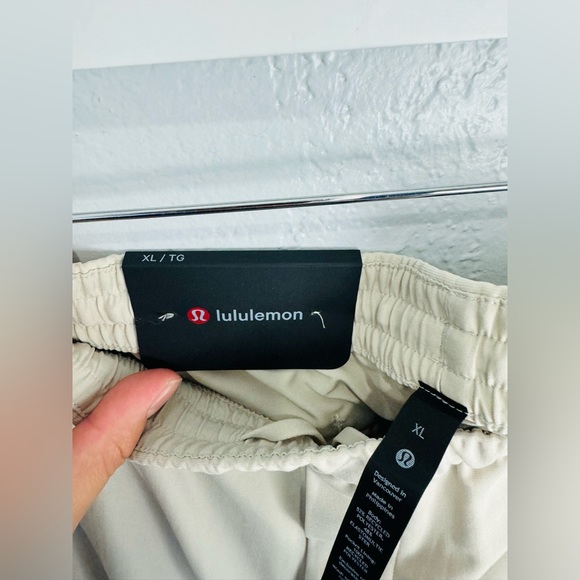 NWT lululemon ABC Pull-On Pant XL Light tan (Trench) Relaxed Tapered Fit - Picture 13 of 15